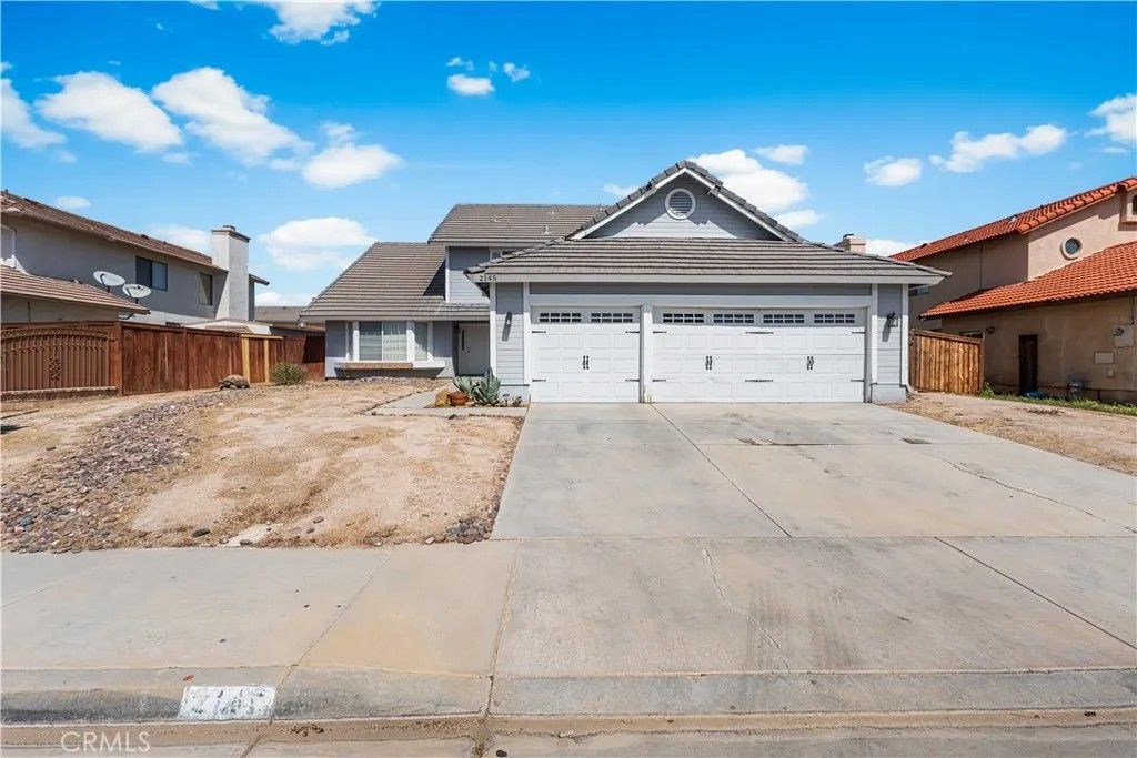 Photo of 2145 W Avenue P8, Palmdale, CA 93551 (MLS # SR25276926)