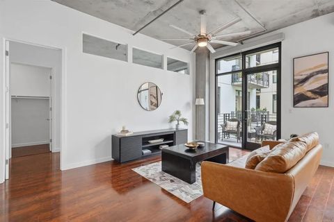 Tiny photo for 1050 Island Avenue #525, San Diego, CA 92101 (MLS # PTP2602410)