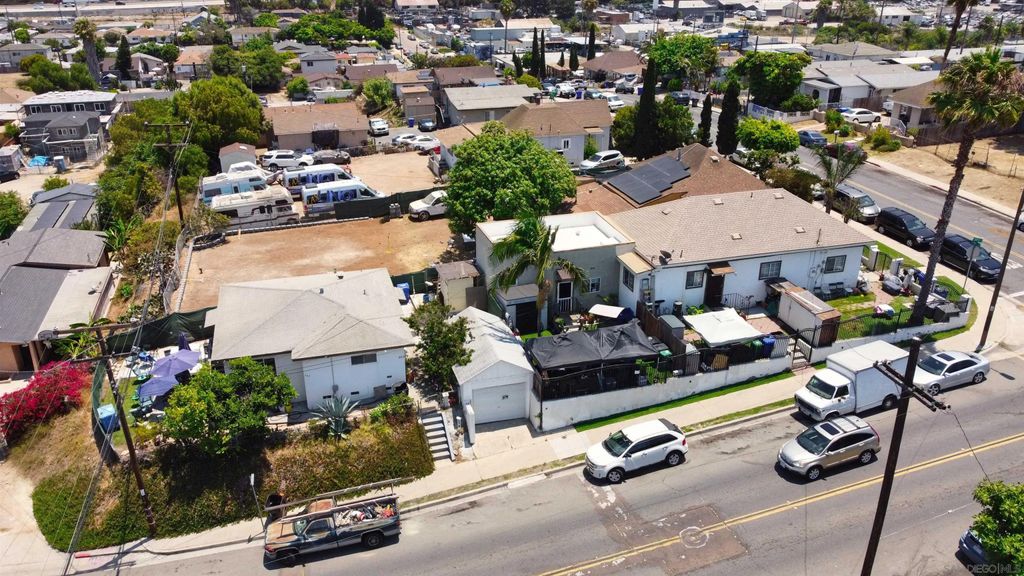 Photo of 853 S 32nd St, San Diego, CA 92113 (MLS # 2601068)