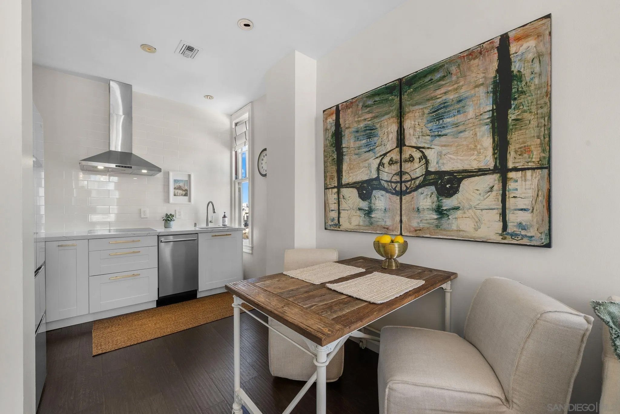 702 Ash St 803