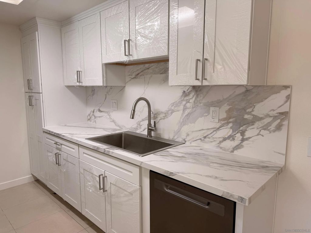 Photo of 218 Woodland Pkwy #146, San Marcos, CA 92069 (MLS # 260009986)