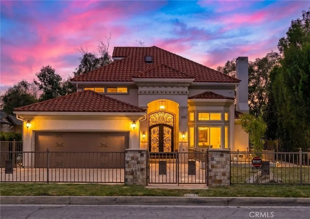 Photo of 4619 Daleridge Road, La Canada Flintridge, CA 91011 (MLS # GD26205739)