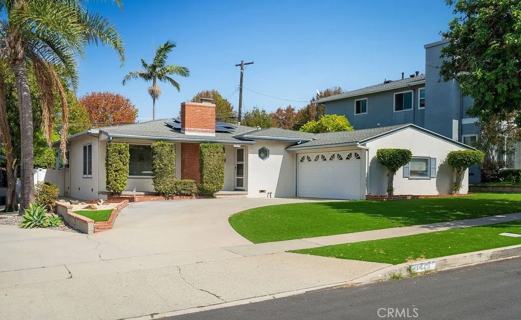 Photo of 7419 W 89th Street, Los Angeles, CA 90045 (MLS # SB26215186)