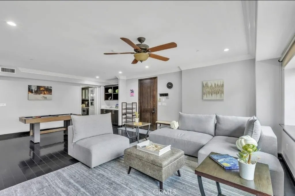 155 Cordova Street 203