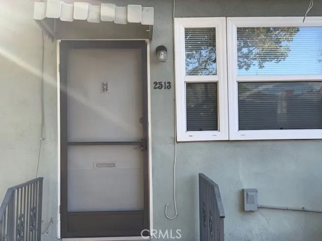 Photo of 2513 Tulare Ave, Burbank, CA 91504 (MLS # BB26043519)