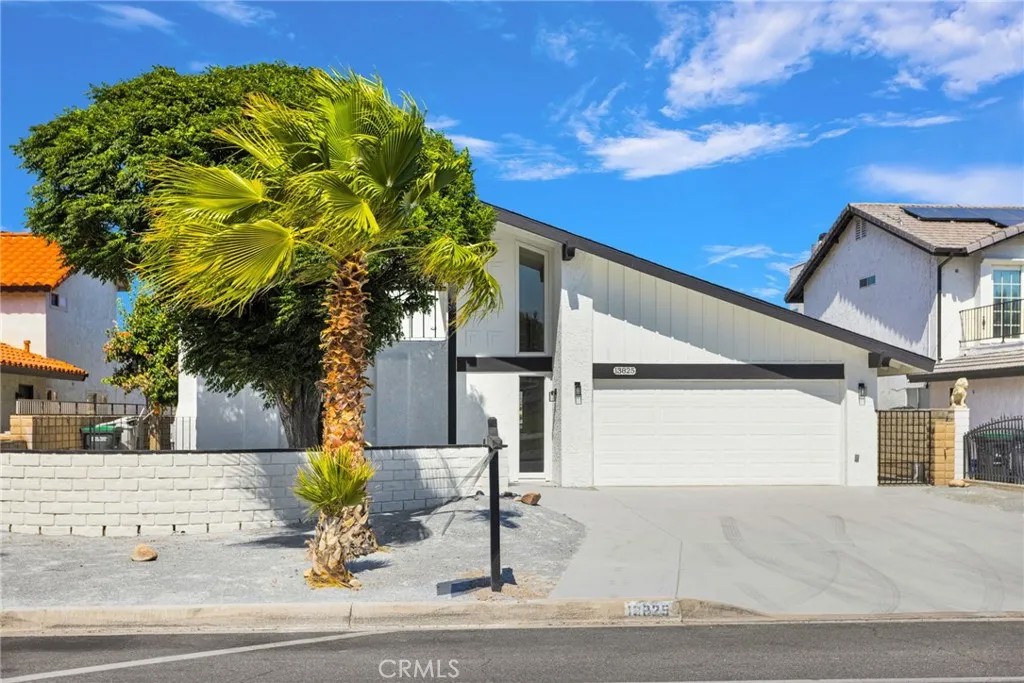 13825 Spring Valley
