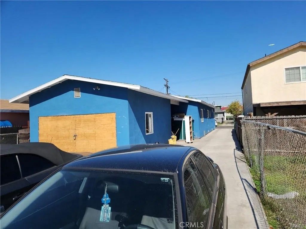 Photo of 1626 E 32nd St, Los Angeles, CA 90011 (MLS # PW25279996)