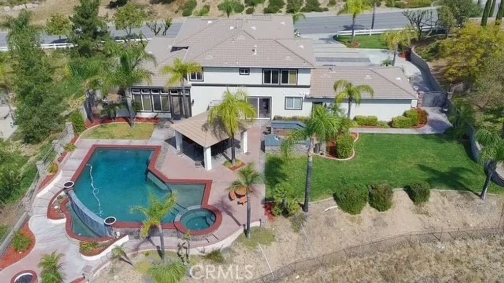 Photo of 2132 Horse Trail Drive, Redlands, CA 92373 (MLS # IG26075411)