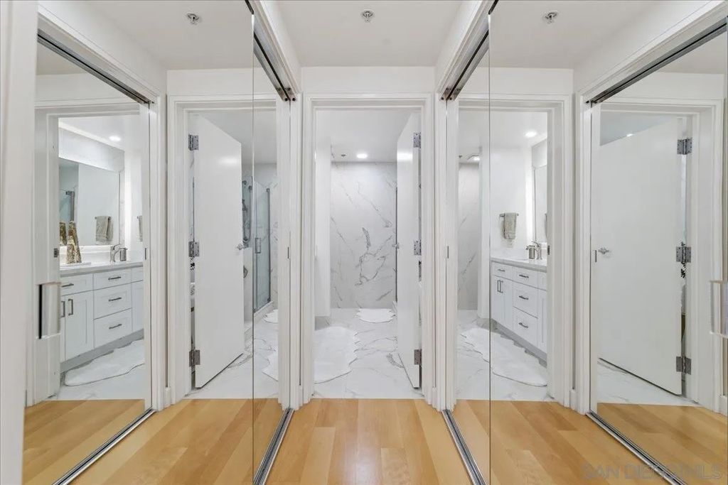 Photo of 645 Front St #1215, San Diego, CA 92101 (MLS # 260008066)