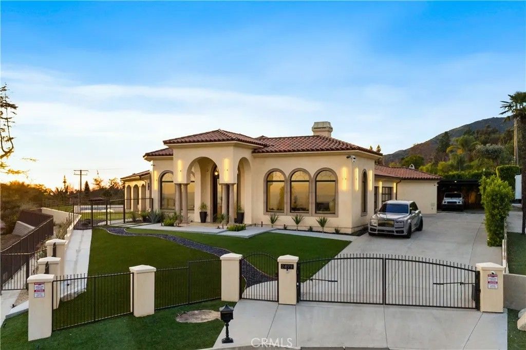 Photo of 2499 Sierra Dr, Upland, CA 91784 (MLS # CV26031826)