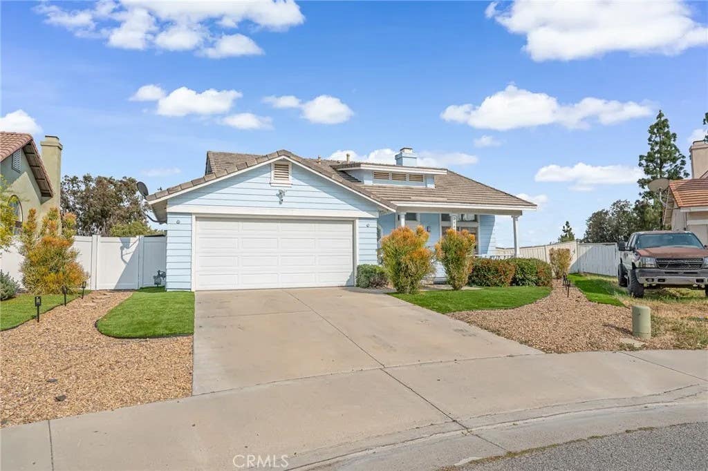 Photo of 29484 Mariners Way, Lake Elsinore, CA 92530 (MLS # SR26098695)