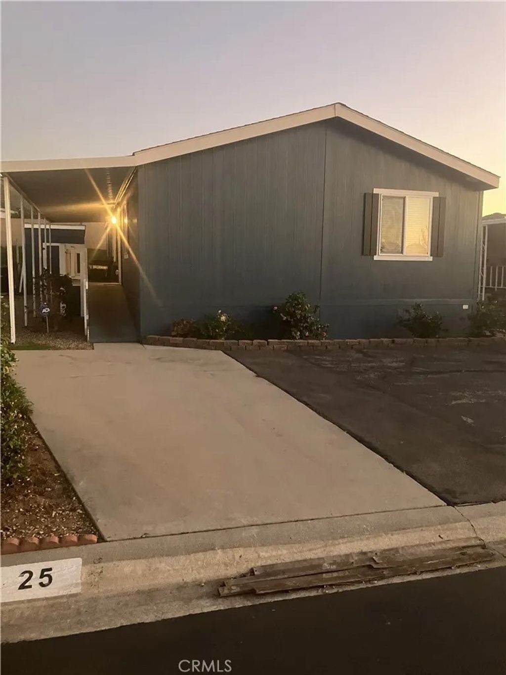 Photo of 3700 Buchanan St #25, Riverside, CA 92503 (MLS # IV25273877)