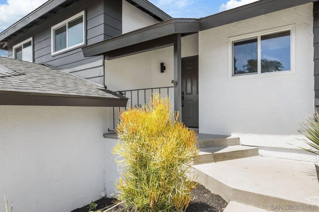 Photo of 3912 Wooster Dr, Oceanside, CA 92056 (MLS # 250041823)