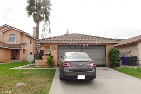Photo of 14419 Woodland Drive, Fontana, CA 92337 (MLS # AR25259698)