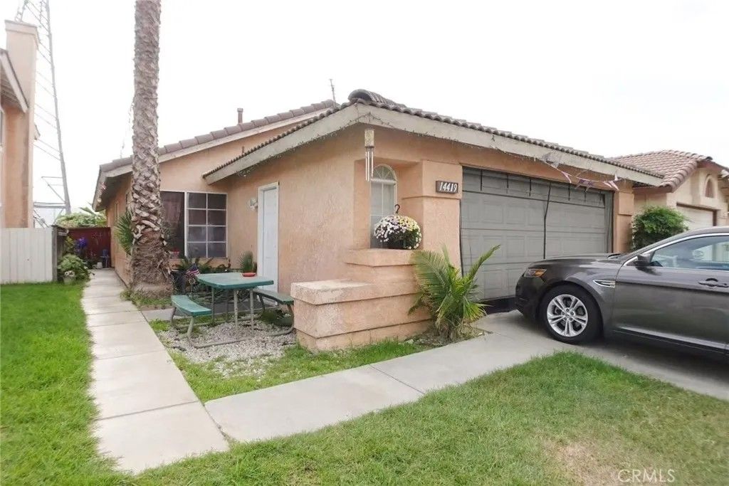 Photo of 14419 Woodland Drive, Fontana, CA 92337 (MLS # AR25259698)