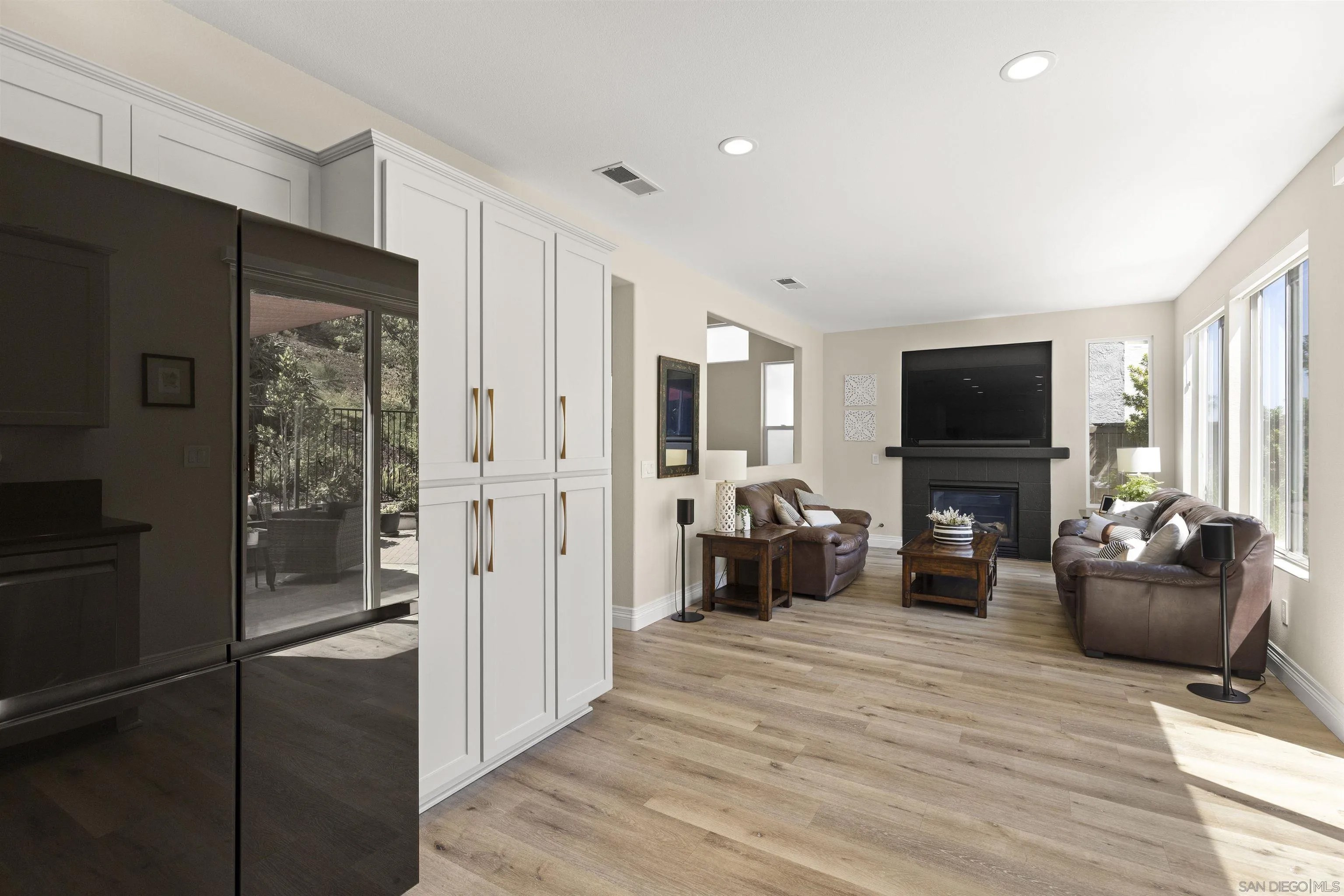 13737 Sorbonne Ct