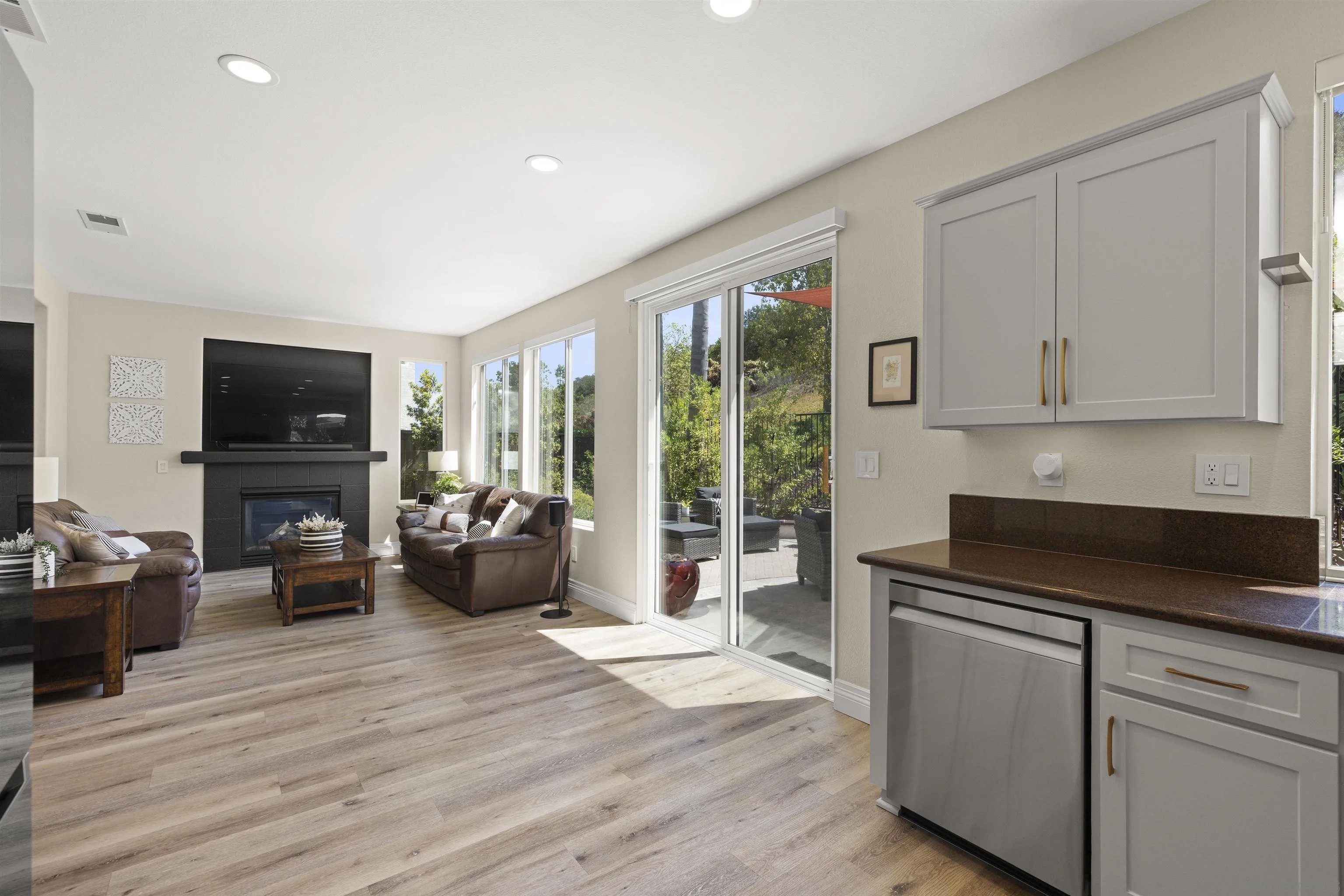 13737 Sorbonne Ct