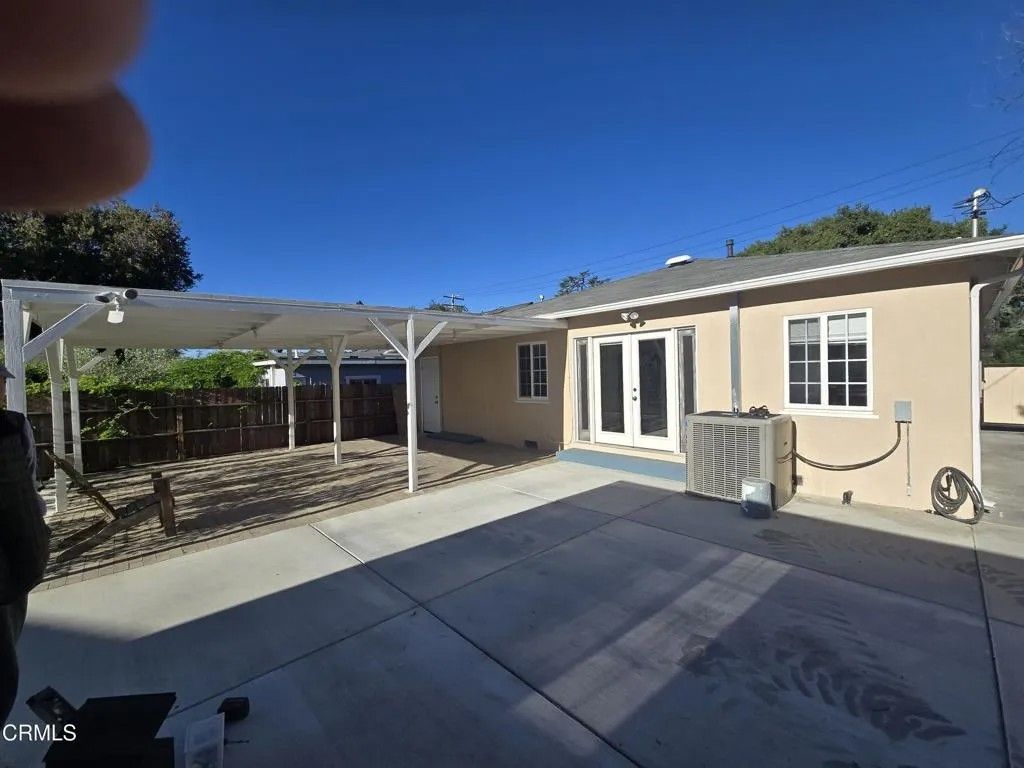 Photo of 2992 Casitas Avenue, Altadena, CA 91001 (MLS # P1-26655)