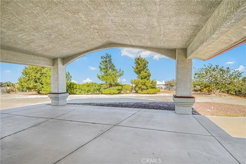 Tiny photo for 9076 Shasta Rd, Phelan, CA 92371 (MLS # SR25246696)