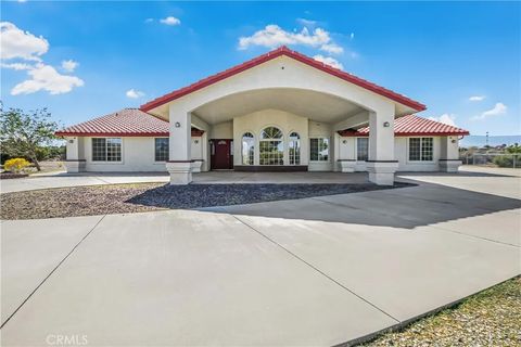 Tiny photo for 9076 Shasta Rd, Phelan, CA 92371 (MLS # SR25246696)