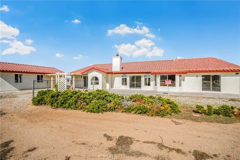Tiny photo for 9076 Shasta Rd, Phelan, CA 92371 (MLS # SR25246696)