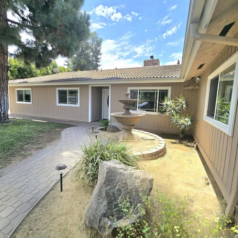 4126 Avocado Blvd.