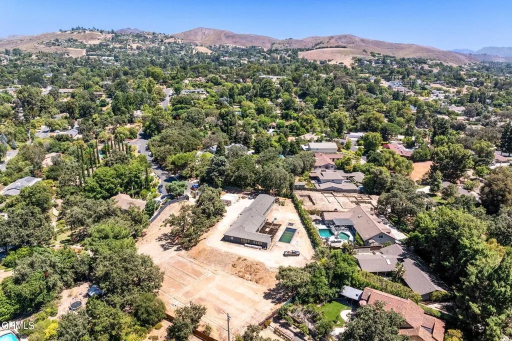 1250 La Peresa Drive