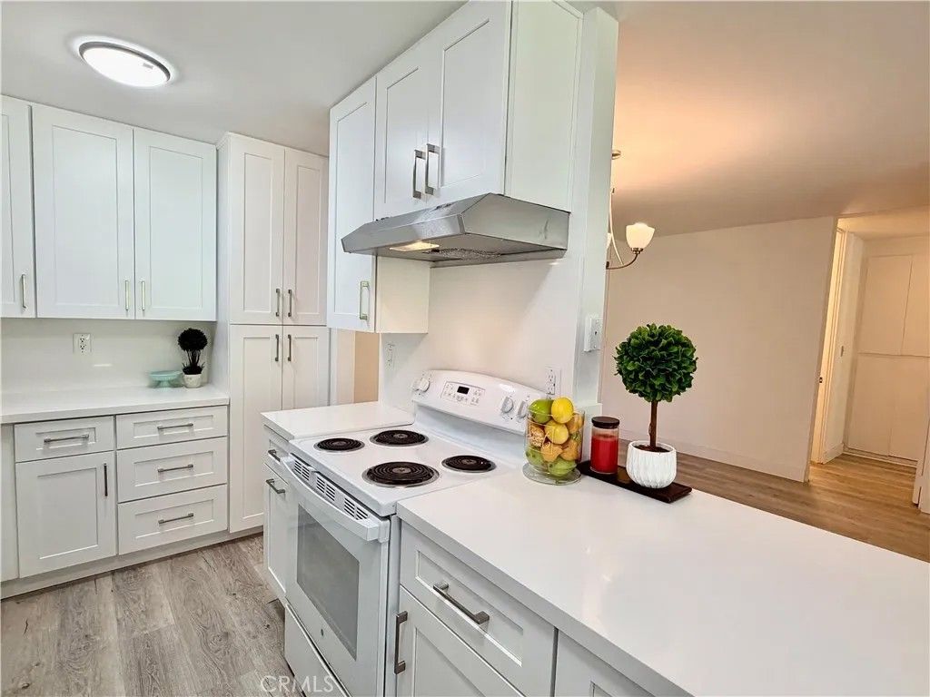 Photo of 6542 Ocean Crest #C112, Rancho Palos Verdes, CA 90275 (MLS # PV26054702)