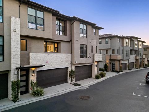 Tiny photo for 2929 Via Alta Pl, San Diego, CA 92108 (MLS # 250042420)