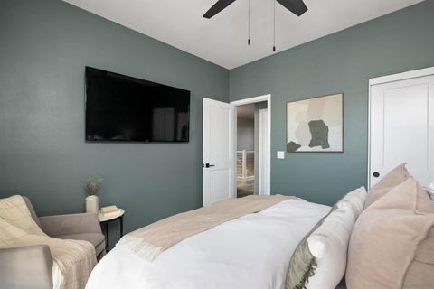 Tiny photo for 2929 Via Alta Pl, San Diego, CA 92108 (MLS # 250042420)