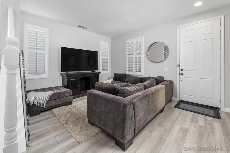 15710 Kristen Glen