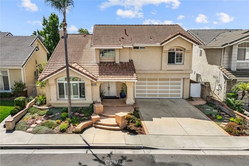 16020 Ridgeview Lane