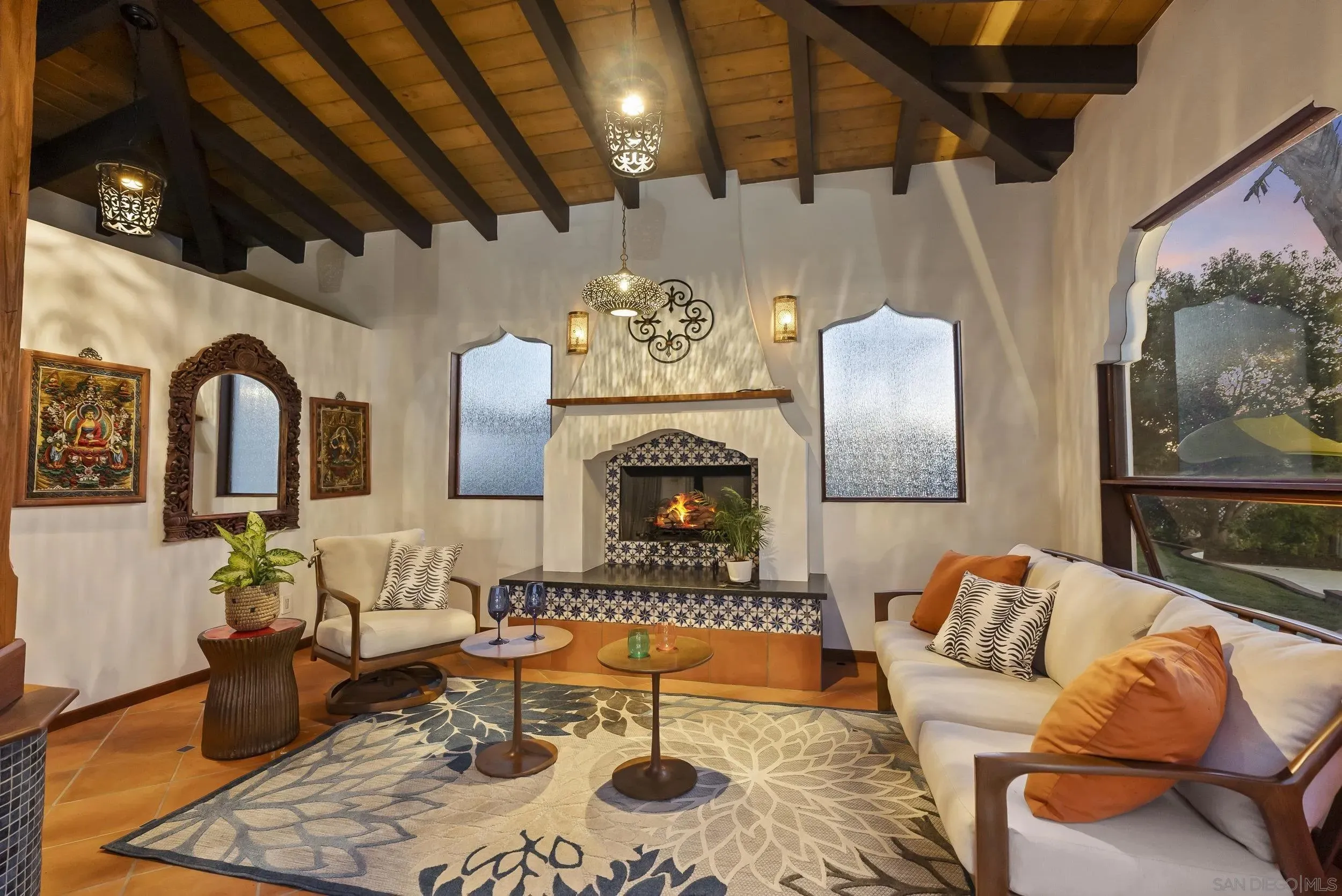 El Cajon, California 92019, United States, 6 Bedrooms Bedrooms, ,6 BathroomsBathrooms,Residential,Active,216355