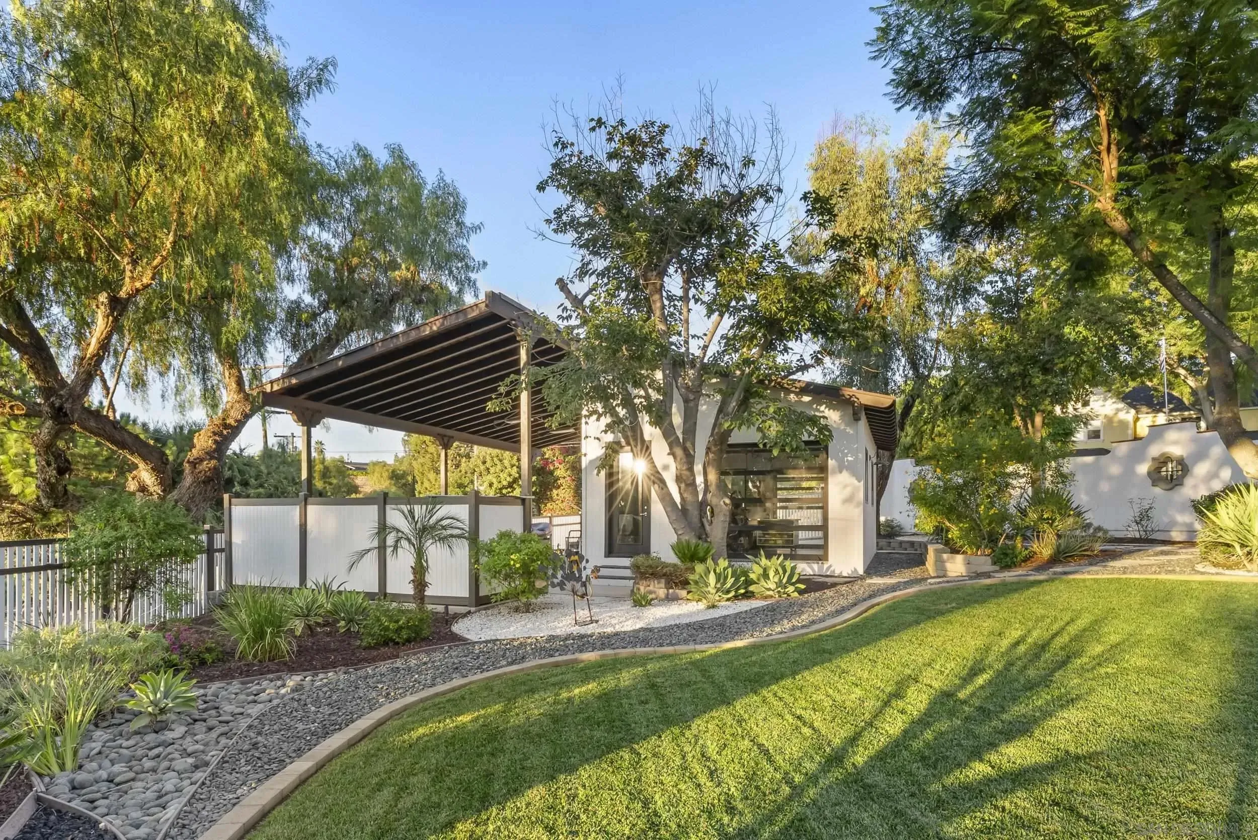 El Cajon, California 92019, United States, 6 Bedrooms Bedrooms, ,6 BathroomsBathrooms,Residential,Active,216355