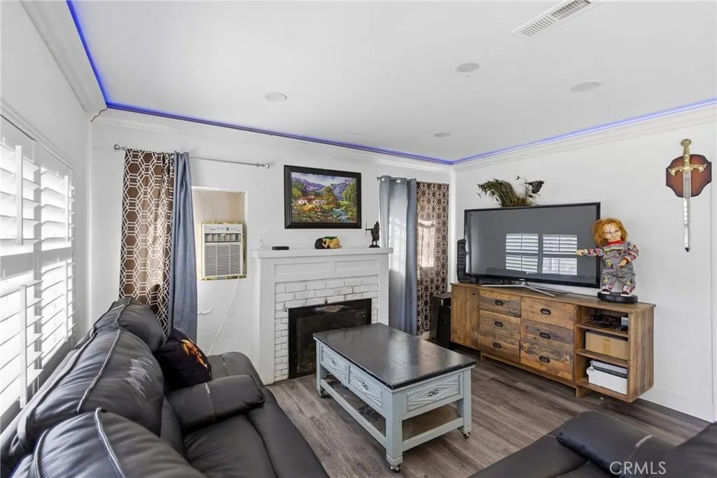 770 W Trenton