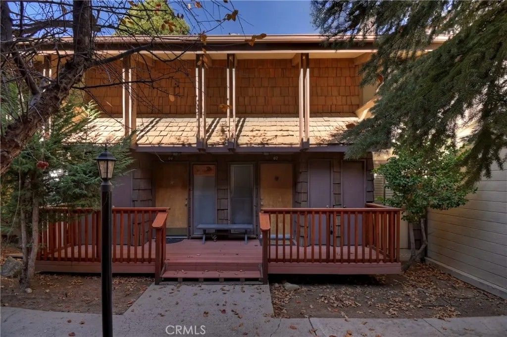 Photo of 861 Thrush Dr, Big Bear Lake, CA 92315 (MLS # PW25278054)