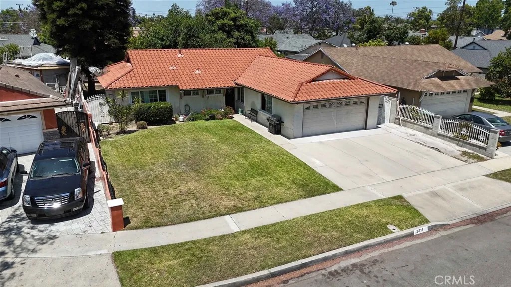 2813 W Brook