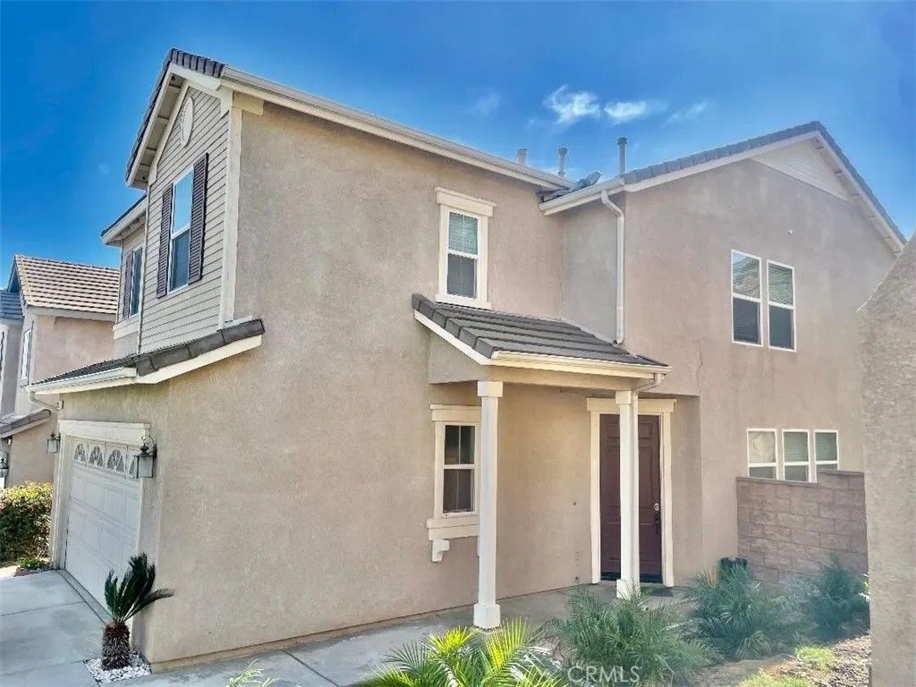 Photo of 5751 Autumnwood Ln, Jurupa Valley, CA 92509 (MLS # TR26043295)