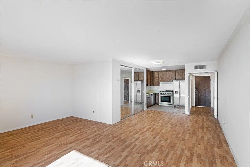 Photo of 310 N Jackson St #326, Glendale, CA 91206 (MLS # GD25276645)