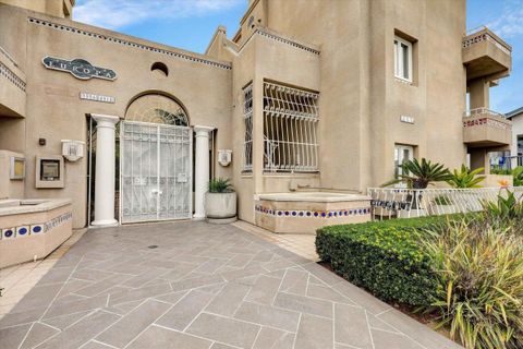 4018 Nobel Dr 204 San Diego CA 92122