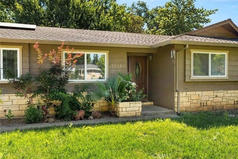 3524 Bridle