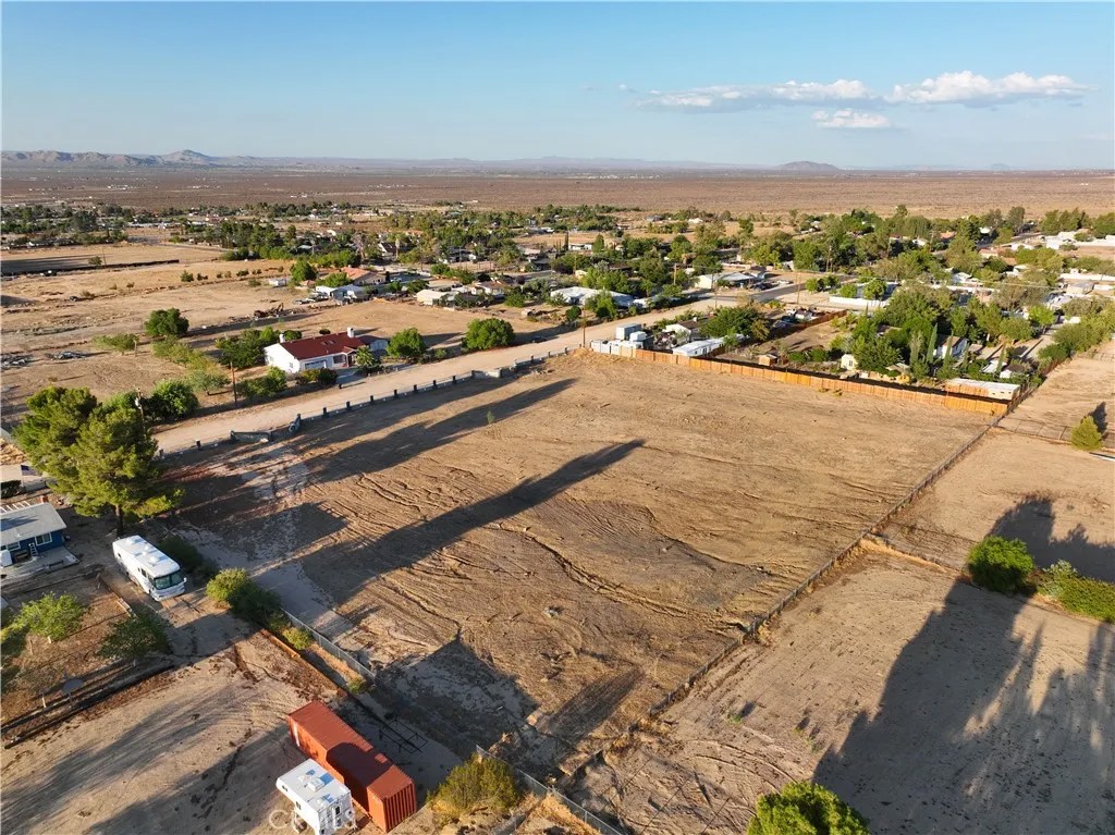 0 Vic Longview Avenue W11