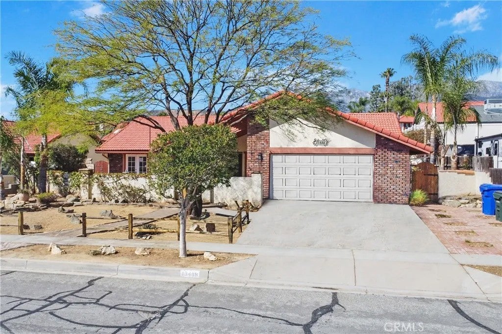 13489 Village Road