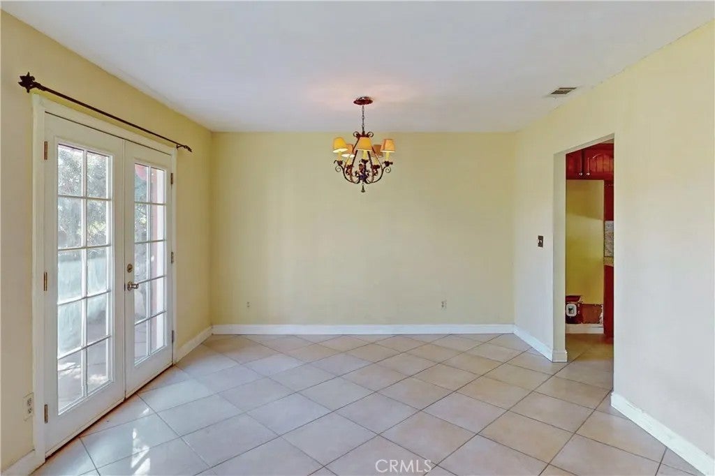 13489 Village Road