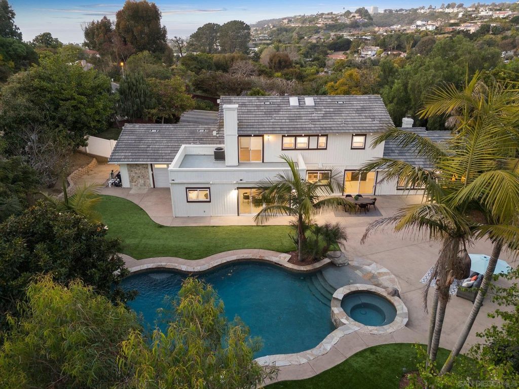 Photo of 2505 Hidden Valley Pl, La Jolla, CA 92037 (MLS # 260007168)