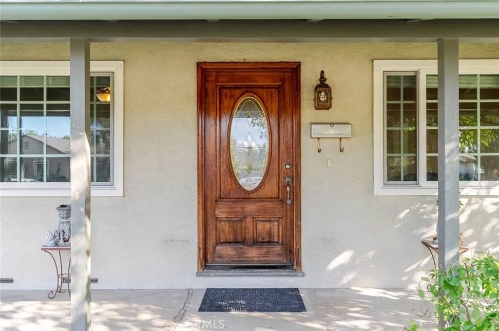 Photo of 14245 Grammar Place, Panorama City, CA 91402 (MLS # SR25270739)