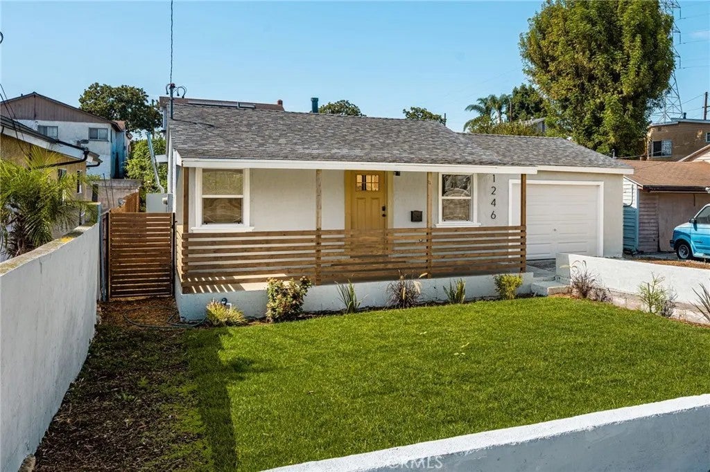 1246 W 123rd