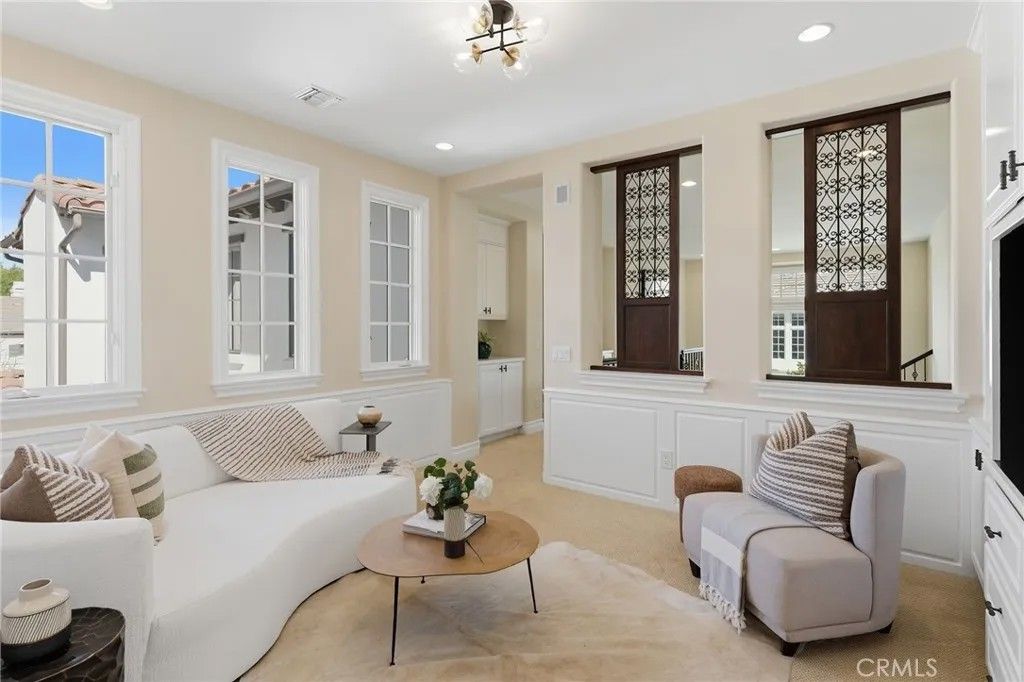 Photo of 25500 Prado De Las Bellotas, Calabasas, CA 91302 (MLS # SR26050930)