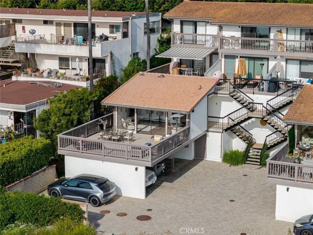Photo of 11813 Ellice Street, Malibu, CA 90265 (MLS # SR26002898)