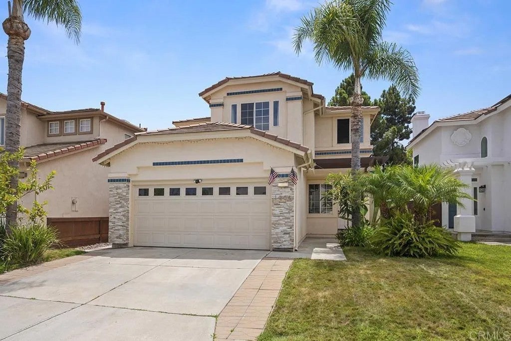 1254 LA CRESCENTIA DR
